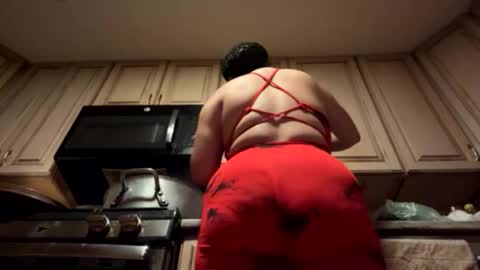 Thick Cuban Laz online show from April 18, 2026, 6:50 am