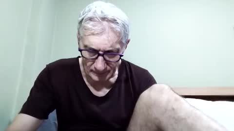 BIG UNCUT HARD COCK online show from November 9, 2025, 12:42 am