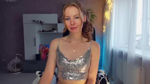 Snapshot of cuddle_kitten chatting on December 21, 2024, 7:13 am Alexia online show from December 21, 2024, 7:13 am