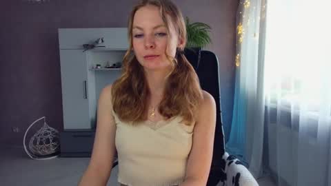 Snapshot of cuddle_kitten chatting on March 2, 2025, 8:05 am Alexia online show from March 2, 2025, 8:05 am