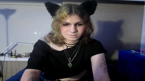 cuddleavenue online show from March 14, 2026, 1:34 am