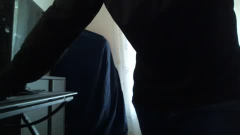 Snapshot of cuddlebeardeluxe chatting on October 28, 2025, 1:25 pm cuddlebeardeluxe online show from October 28, 2025, 1:25 pm