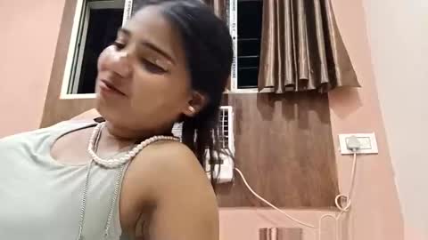 cuddlemuffins online show from February 18, 2026, 3:41 pm