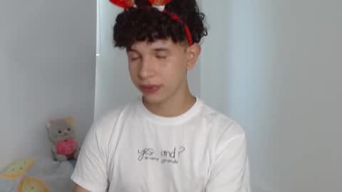 Cuddly online show from January 5, 2025, 4:59 pm