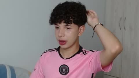 Cuddly online show from February 13, 2025, 10:43 pm