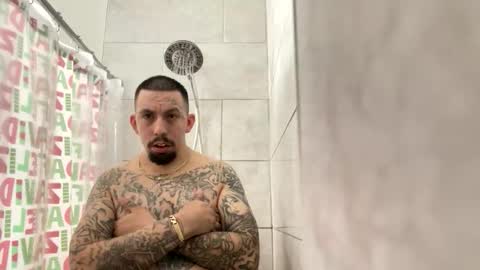 cuete2100 online show from April 7, 2026, 11:37 pm