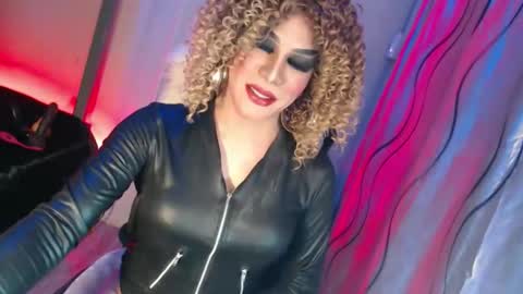 Snapshot of cum_4youbaby chatting on April 21, 2026, 4:01 pm CUMMELA SLUTI online show from April 21, 2026, 4:01 pm