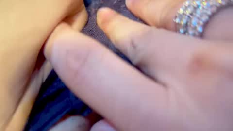 im KIM new girl to spoil online show from September 25, 2025, 9:46 am