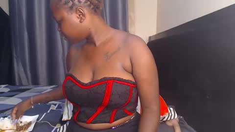 Snapshot of cum_central chatting on February 11, 2025, 6:33 pm cum_central online show from February 11, 2025, 6:33 pm