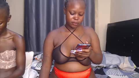 Snapshot of cum_central chatting on February 17, 2025, 6:26 pm cum_central online show from February 17, 2025, 6:26 pm