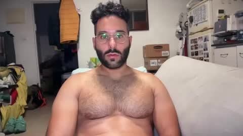 Snapshot of cuman15 chatting on August 3, 2026, 11:52 pm Cuman online show from August 3, 2026, 11:52 pm