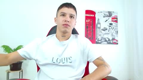 cumandres online show from November 26, 2025, 2:51 pm