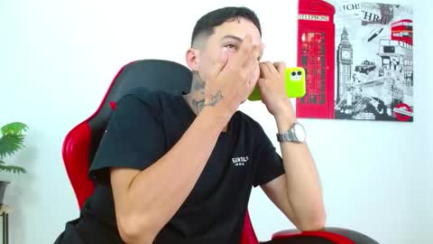 cumandres online show from February 18, 2026, 3:19 pm