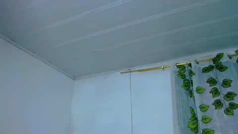 Snapshot of cumb0y_squirtgirl chatting on April 4, 2026, 9:45 pm Pablo and emma online show from April 4, 2026, 9:45 pm