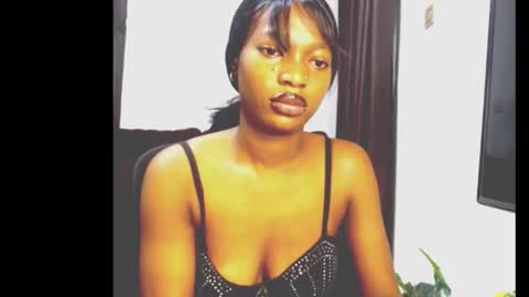 cumebony_petit online show from February 20, 2026, 7:54 am