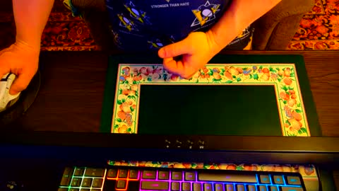 Snapshot of cumforme1988 chatting on September 18, 2025, 8:05 am cumforme1988 online show from September 18, 2025, 8:05 am