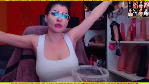 cuminmenowbby online show from January 8, 2026, 1:46 pm