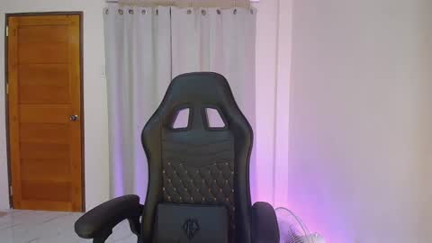 cummingyu online show from January 15, 2025, 11:53 am