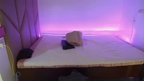 cummingyu online show from January 25, 2025, 2:36 pm