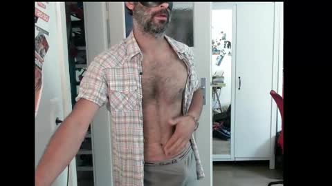 Snapshot of cumshow_x chatting on September 16, 2025, 11:33 am Cumshow online show from September 16, 2025, 11:33 am