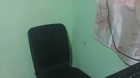 Snapshot of cumwhore4uxox chatting on February 13, 2026, 10:50 pm cumwhore4uxox online show from February 13, 2026, 10:50 pm