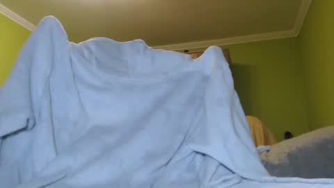 Im Lee. Say Hey Im very social. online show from January 14, 2025, 9:51 pm