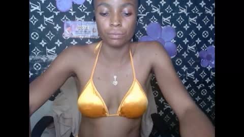cupidxdoll online show from September 30, 2025, 9:42 pm