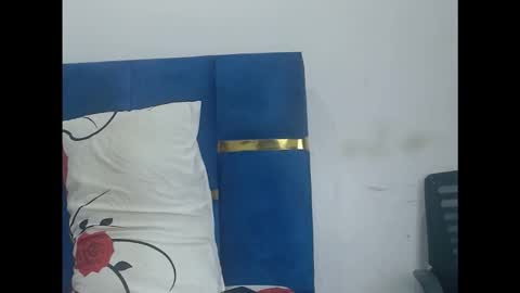 Snapshot of cupidxdoll chatting on February 10, 2026, 12:59 am cupidxdoll online show from February 10, 2026, 12:59 am