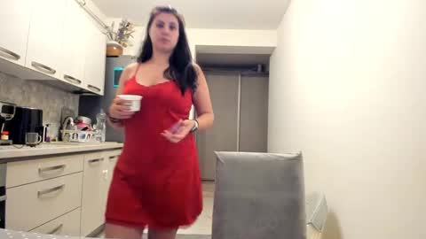 maria  alex online show from February 18, 2025, 7:19 pm