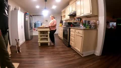 Snapshot of curiouscouple3143 chatting on December 30, 2024, 10:34 pm curious couple online show from December 30, 2024, 10:34 pm