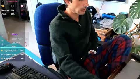 Snapshot of curiousgenie chatting on May 4, 2026, 12:34 pm curiousgenie online show from May 4, 2026, 12:34 pm