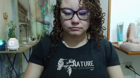 Snapshot of curly_greeneyed chatting on May 5, 2026, 2:08 am Vannesa online show from May 5, 2026, 2:08 am