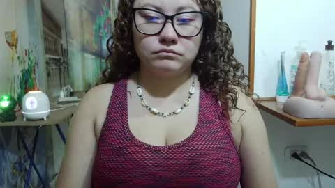 Snapshot of curly_greeneyed chatting on May 16, 2026, 3:03 am Vannesa online show from May 16, 2026, 3:03 am