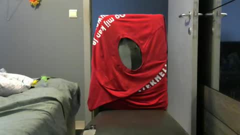 curlyfurly online show from April 5, 2026, 4:42 am