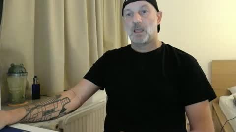 Curman85 online show from December 21, 2025, 11:12 pm