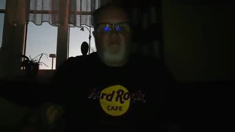 curtus14 online show from December 25, 2024, 3:49 pm