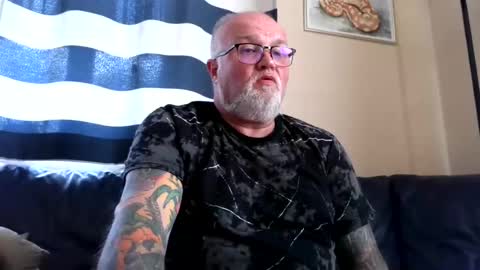 Snapshot of curtus14 chatting on July 2, 2026, 3:07 pm curtus14 online show from July 2, 2026, 3:07 pm