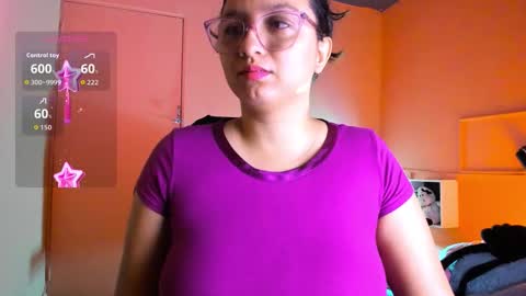 Snapshot of curvy_big_tits chatting on October 23, 2025, 12:15 pm Lupe. online show from October 23, 2025, 12:15 pm