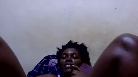 Snapshot of curvy_queen12 chatting on June 22, 2026, 5:21 pm curvy_queen12 online show from June 22, 2026, 5:21 pm
