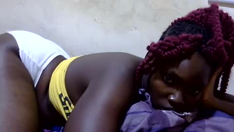 Snapshot of curvy_queen12 chatting on July 14, 2026, 8:08 am curvy_queen12 online show from July 14, 2026, 8:08 am
