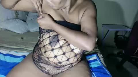 Snapshot of curvybae45 chatting on February 25, 2026, 8:40 pm curvybae45 online show from February 25, 2026, 8:40 pm