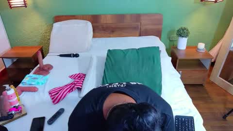 Snapshot of curvyebonyy_ chatting on March 2, 2026, 1:40 pm Danna online show from March 2, 2026, 1:40 pm