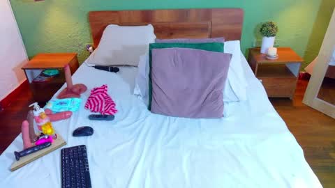 Snapshot of curvyebonyy_ chatting on April 9, 2026, 6:57 pm Danna online show from April 9, 2026, 6:57 pm