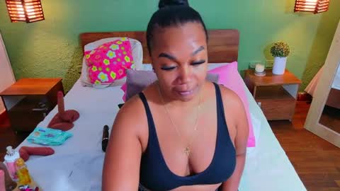 Snapshot of curvyebonyy_ chatting on May 8, 2026, 7:08 pm Danna online show from May 8, 2026, 7:08 pm