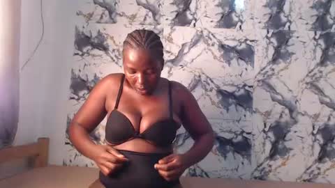 Snapshot of curvyj255 chatting on July 13, 2026, 7:16 pm curvyj255 online show from July 13, 2026, 7:16 pm