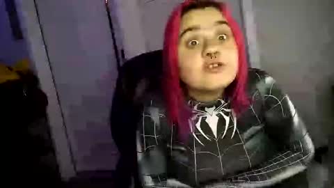 Snapshot of curvylucifinaxxx chatting on December 3, 2024, 6:04 am Lucifina ganja kittens online show from December 3, 2024, 6:04 am