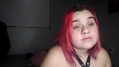 Snapshot of curvylucifinaxxx chatting on December 19, 2024, 8:02 am Lucifina ganja kittens online show from December 19, 2024, 8:02 am
