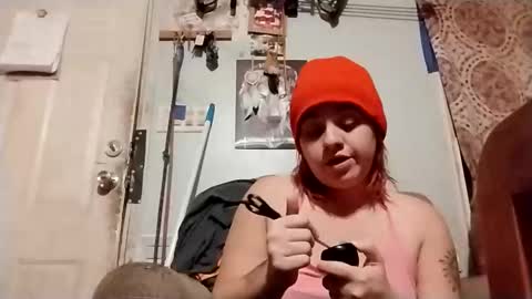 Snapshot of curvylucifinaxxx chatting on October 21, 2025, 9:21 am Lucifina ganja kittens online show from October 21, 2025, 9:21 am