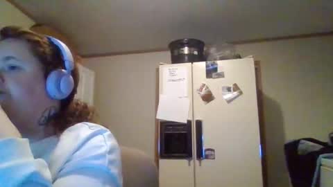 dahlia -kim online show from November 18, 2025, 4:39 am