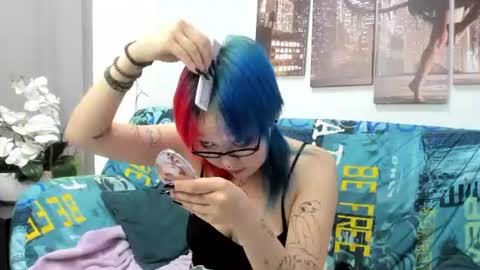 KIKO online show from July 17, 2026, 1:34 am